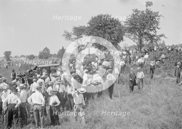 General Sickles's Carriage, Gettysburg, 1913. Creator: Bain News Service.