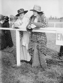 Mimi Scott and Mrs. Stev. Peabody Jr., between c1910 and c1915. Creator: Bain News Service.