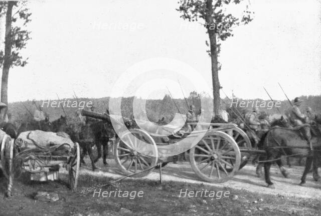 'La rupture de Chemin des Dames; La cavalerie et l'artillerie de la 10e armee montant aux..., 1918. Creator: Unknown.