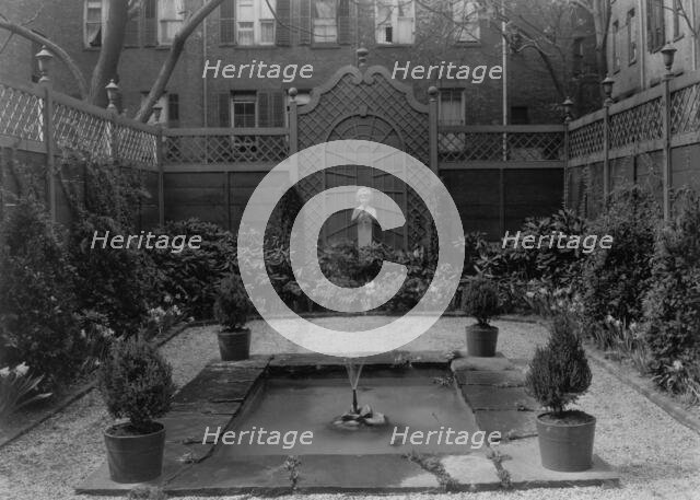 George Hoadly Ingalls house, 154 East 78th Street, New York, New York, 1921. Creator: Frances Benjamin Johnston.