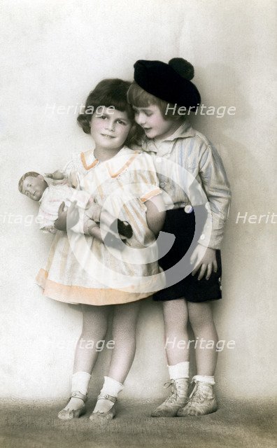 A young girl and boy, early 20th century. Artist: Unknown