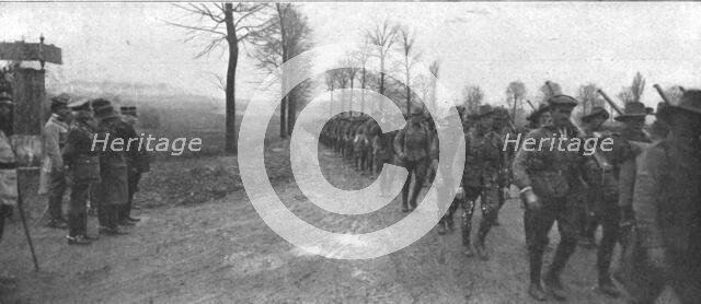 'Sur le front occupe en France par de Nouvelles forces Britanniques; passage de troupes..., 1916. Creator: Unknown.