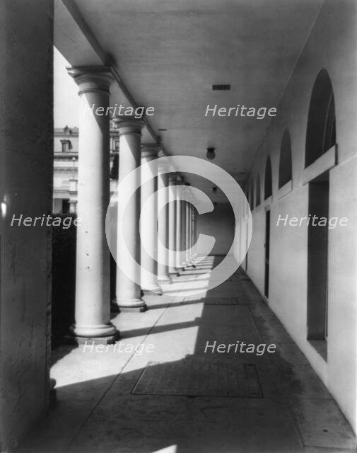 White House portico, 1921. Creator: Frances Benjamin Johnston.