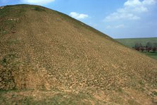 Silbury hill from the south.