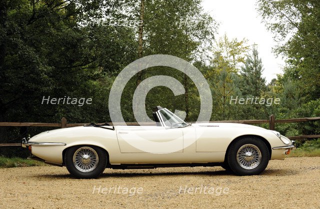 Jaguar E type 1974. Artist: Simon Clay.