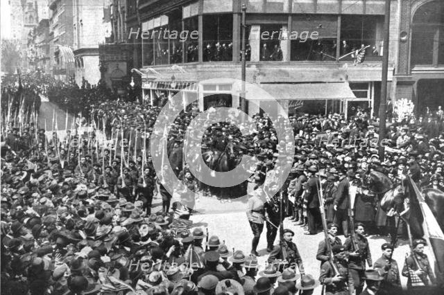 'Les alpins francais aux etsts-unis; debarques du "Rochambeau" cent chasseurs francais..., 1918. Creator: Unknown.