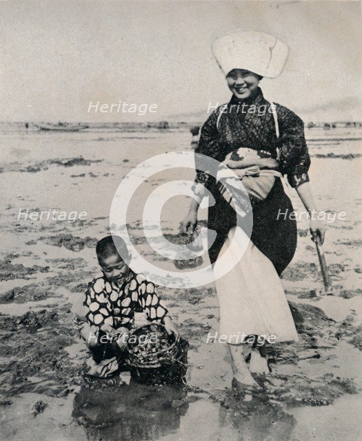 'Digging clams at low-tide in Tokyo Bay', c1900, (1921). Artist: Julian Leonard Street.