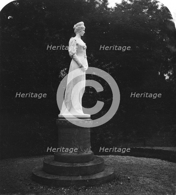 Statue of Elizabeth of Russia (1709-1762), Salzburg, Austria, 1900s.Artist: Wurthle & Sons