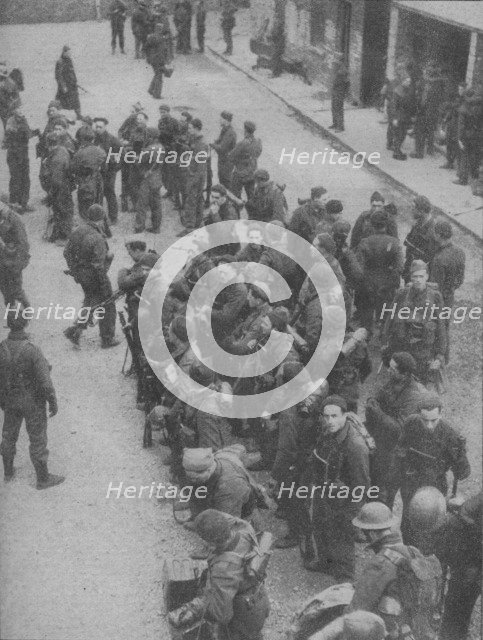 'Commando Raiders who pierced the Channel defences at Boulogne', 1942. Artist: Unknown.
