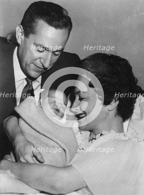 Olivia De Havilland And Pierre Galante With Their Daughter Giselle