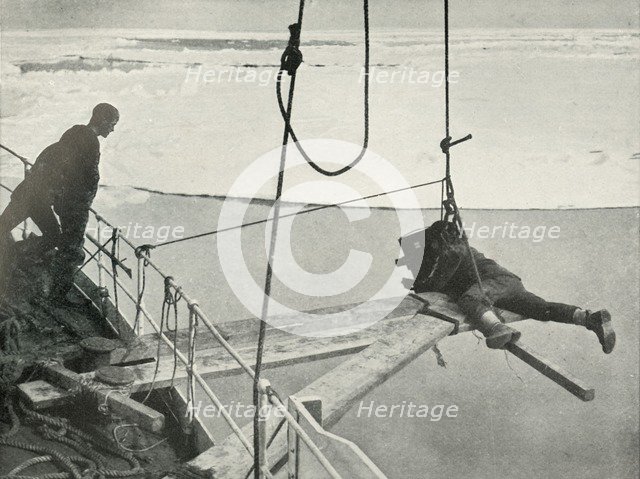 'Ponting Cinematographs The Bow of the 'Terra Nova'', c1910–1913, (1913). Artist: Unknown.