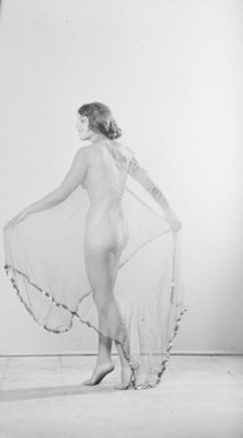 Braggiotti, Francesca, Miss, 1927 Creator: Arnold Genthe.