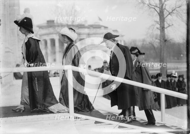 New Years Breakfasts, Pan American Union - Unidentified; 2 Ladies And 2 Men, 1912. Creator: Harris & Ewing.