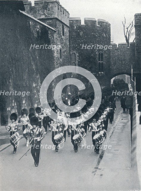 The Guards leaving the Tower of London, c1914. Artist: Unknown