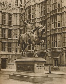 'Richard The Lion-Heart on Horseback at Westminster', c1935. Creator: Arnold.