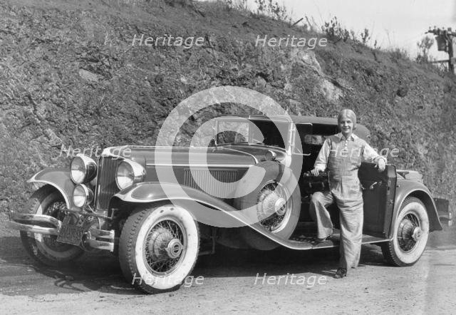 Cord L29 with Hollywood actress Anne Harding. Creator: Unknown.