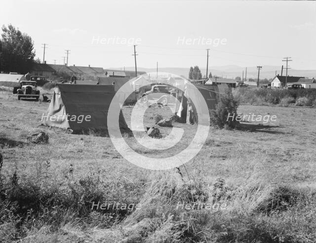 Squatter camp entering potato town, Malin, Klamath County, Oregon, 1939. Creator: Dorothea Lange.