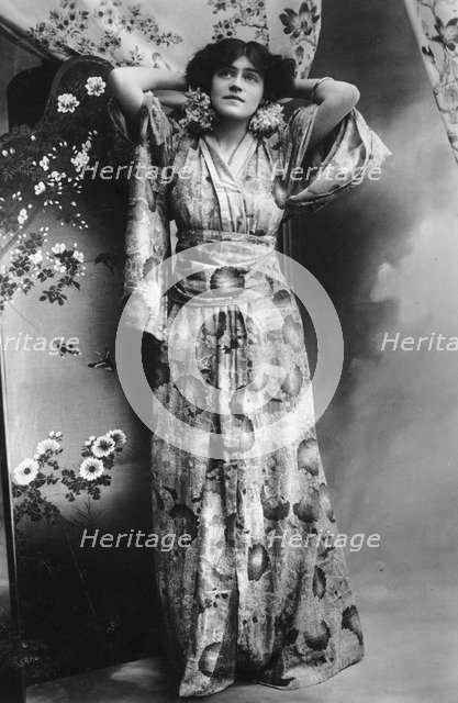 Hilda Hammerton, actress, early 20th century.Artist: Bassano Studio