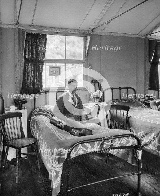 Queen Mary's Hospital, Roehampton, London, January 1918. Artist: H Bedford Lemere.