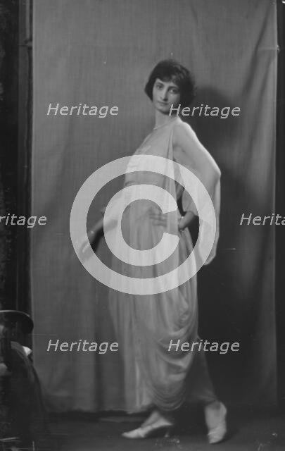 Miss Renee Schmoll, portrait photograph, 1919 Apr. 7. Creator: Arnold Genthe.