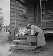 Washing facilities on a Greene County, Georgia, tenant farm, 1937. Creator: Dorothea Lange.