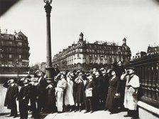 Group watching the eclipse, Paris 1912, 1912. Creator: Eugene Atget.