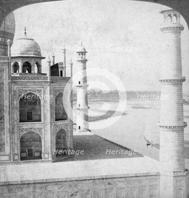 Looking north-west from the Taj Mahal up the Jumna river to Agra, India, 1903.Artist: Underwood & Underwood