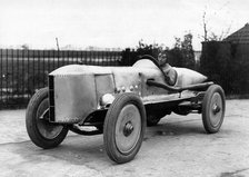 1913 Percy Lambert in Talbot Special 25hp at Brooklands, breaks 103 miles in 1 hour record. Creator: Unknown.