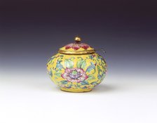 Canton enamel condiment jar and cover, Qing dynasty, China, c1820-c1840. Artist: Unknown