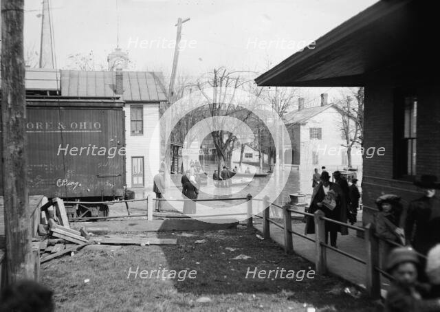 Flood at Cincinnati - 1913 Creator: Bain News Service.