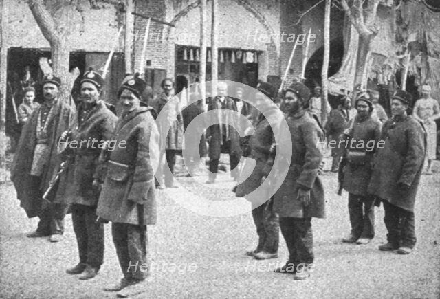'Les Russes en perse et en armenie; Types de soldats reguliers persans: beaucoup..., 1916 (1924) Creator: Unknown.