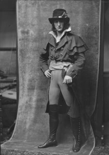 Tellegen, Louis, Mr., in costume, between 1913 and 1942. Creator: Arnold Genthe.