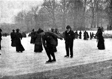 Skating in London: The Serpentine, 1895.  Creator: Russell & Sons.