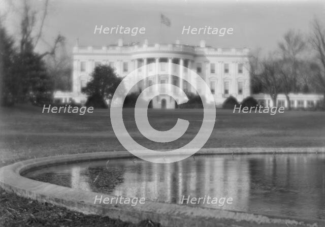 White House, Washington, D.C., 1913 Nov. Creator: Arnold Genthe.