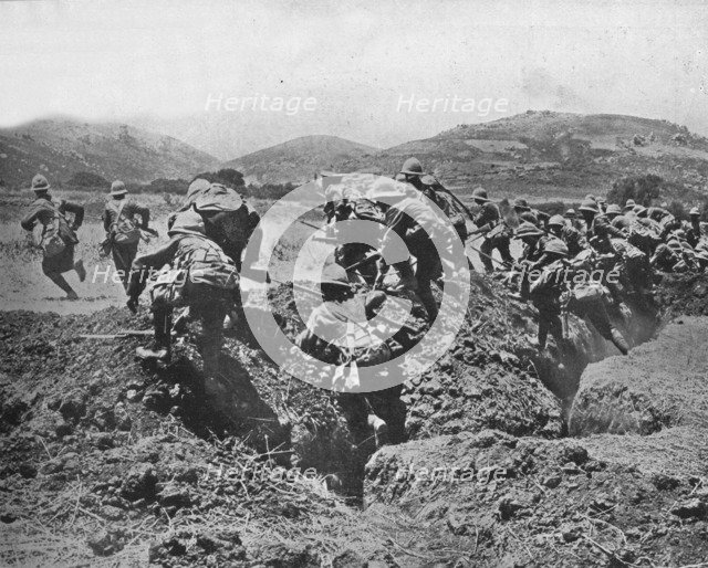 'The beginning of an advance on the Turkish positions', 1915. Artist: Unknown.