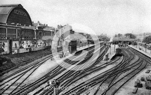 Addison Road railway station, London, 1926-1927. Artist: Unknown