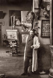 Joaquín Sorolla in his studio in Madrid, c1906. Creator: Franzen y Nissen, Christian (1863-1923).