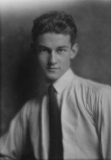 Sturges, Preston, Mr., portrait photograph, 1915. Creator: Arnold Genthe.