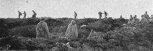 'Les combats de Verdun. Prise d'une mitrailleuse allemande. Au Sud de Fleury, le 2 aout..., 1916. Creator: Unknown.
