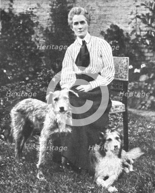 'Le Meurtre et le pillage officiels; Miss Edith Cavell, mise a mort par les Allemands..., 1915. Creator: Unknown.