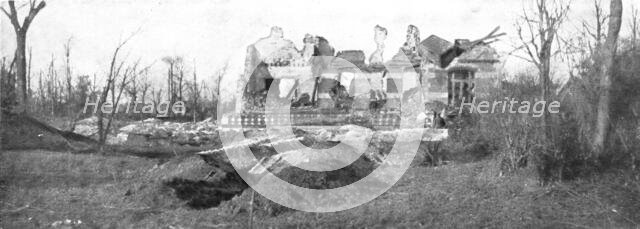 'La reprise de Vermelles; Le chateau de Vermelles enleve par nos troupes', 1914. Creator: Unknown.