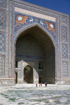 Facade of Shir-Dar Madrasa, 17th century. Artist: Unknown