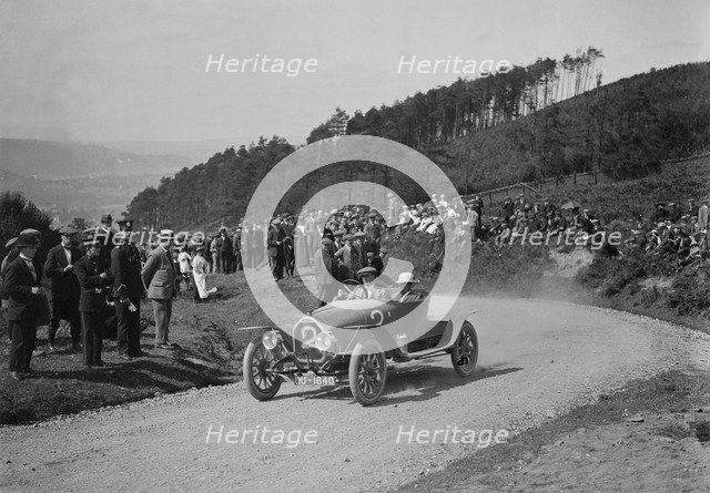 Sunbeam competing in the South Wales Auto Club Caerphilly Hillclimb, Wales, pre 1915.   Artist: Bill Brunell.