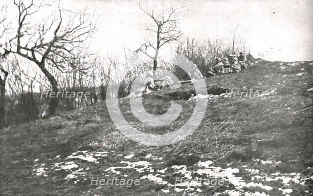 'La Deuxieme Phase de la Bataille; Une section de mitrailleuses en position, le 6 mars..., 1916 (192 Creator: Unknown.