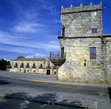 View of the buildings that make up the manor of Fefiñanes.