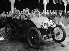 George Lanchester in a 1902 Lanchester, Brighton, East Sussex, 1952. Artist: Unknown