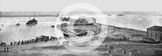 ''La Turquie Succombe; L'escadre franco-britannique a Beyrouth le 6 octobre 1918; a gauche..., 1918. Creator: Guiregossian.