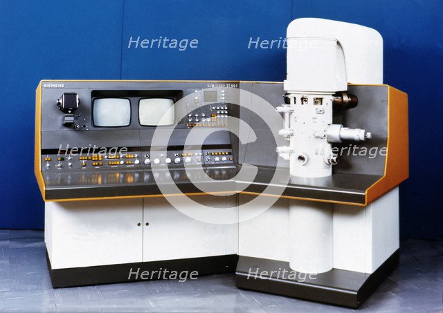Electronic microscope of Siemens transmission ST100F.