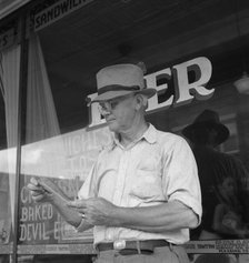 Man who was mayor of Siler City, North Carolina, twenty-five years ago, 1939. Creator: Dorothea Lange.