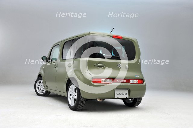 Nissan Cube 2008. Artist: Simon Clay.